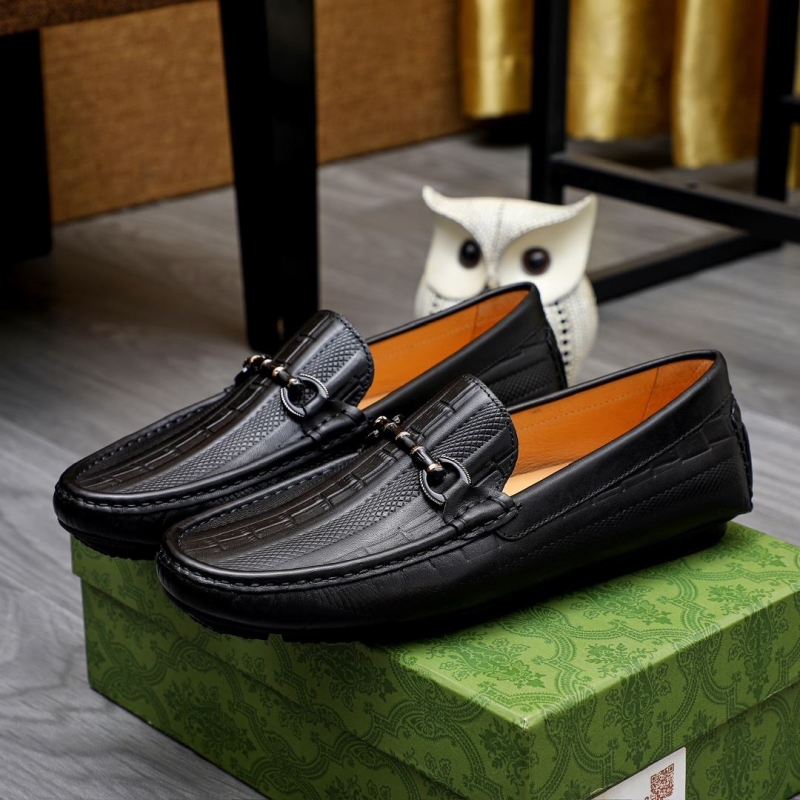 G*u*i leather shoes